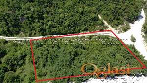 Zemljište sa dva kolska prilaza Ratiševina Herceg Novi